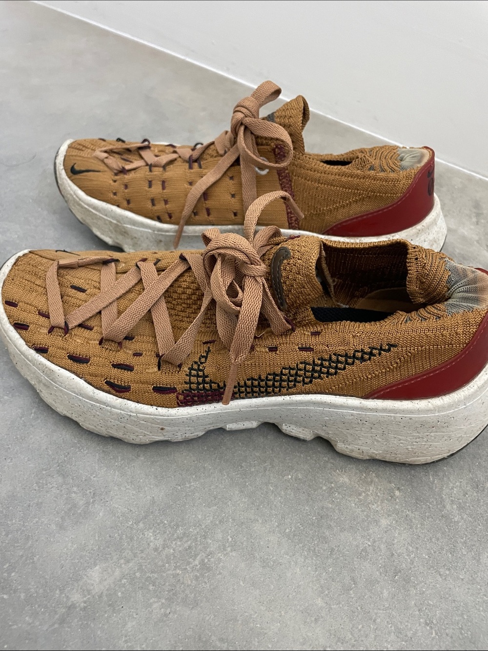 Nike Space Hippie 04 Wheat/ Black-Dark Beetroot DA2725-701 - Picture 9 of 9